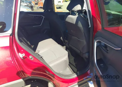 2025 Toyota Rav4 Le z USA, uszkodzony, nr VIN 2T3H1RFV6SW378846